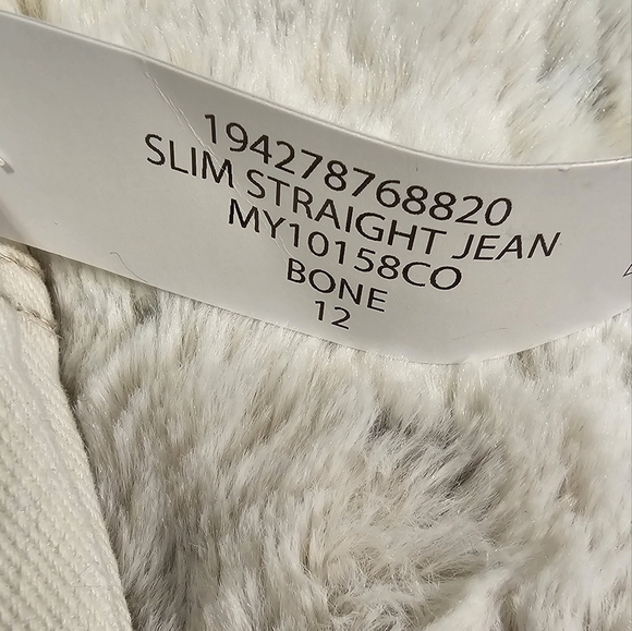 NWT Seven Premium, Modern,  Straight Leg,  Slim,  High Rise Size 12 - Picture 3 of 13